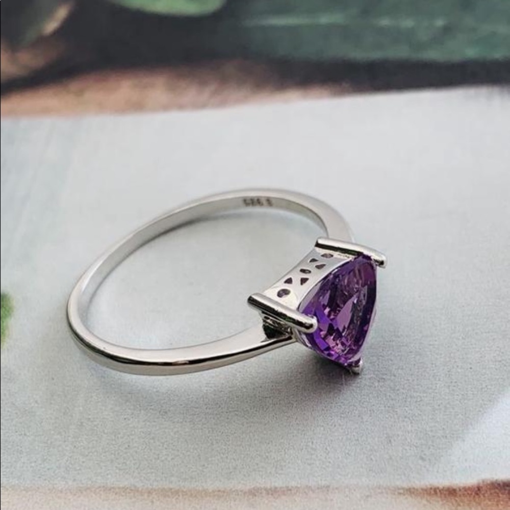 Amethyst 925 Silver Ring - Picture 3 of 6